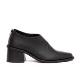 GG 22-22 נעלי עקב עור שחור