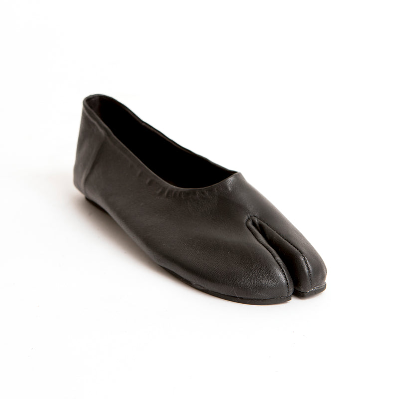 GG 22-50 נעלי בובה טאבי שחור